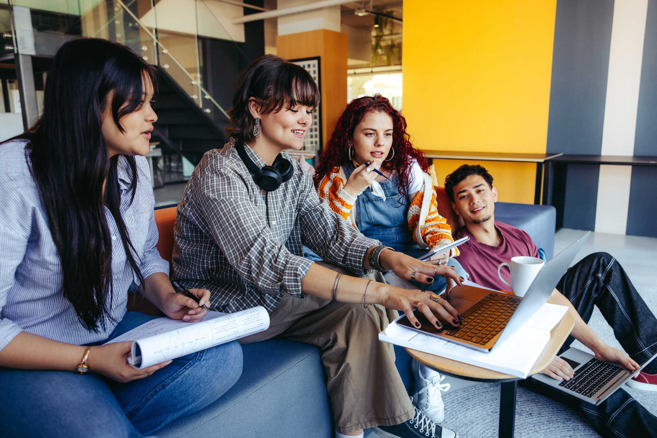 Vibrant peer communities